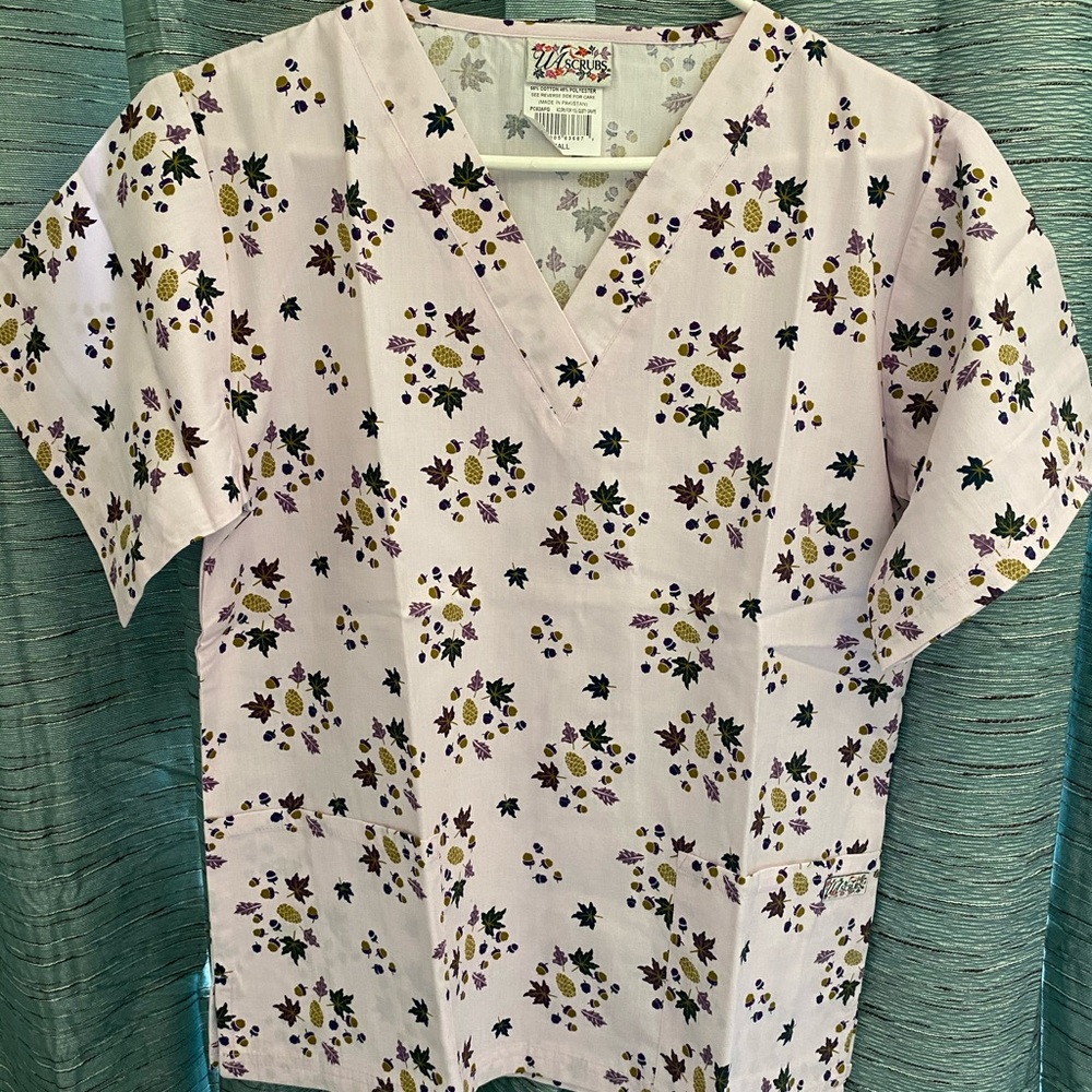 Woman’s UA Scrub- Gusty Grape